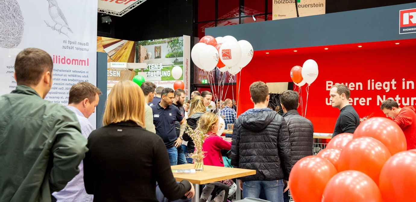 Großer Besucherandrang bei der com:bau 2019.